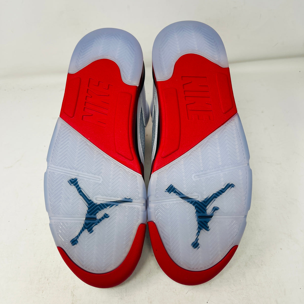 Jordan 5 Retro Fire Red Black Tongue (2025)