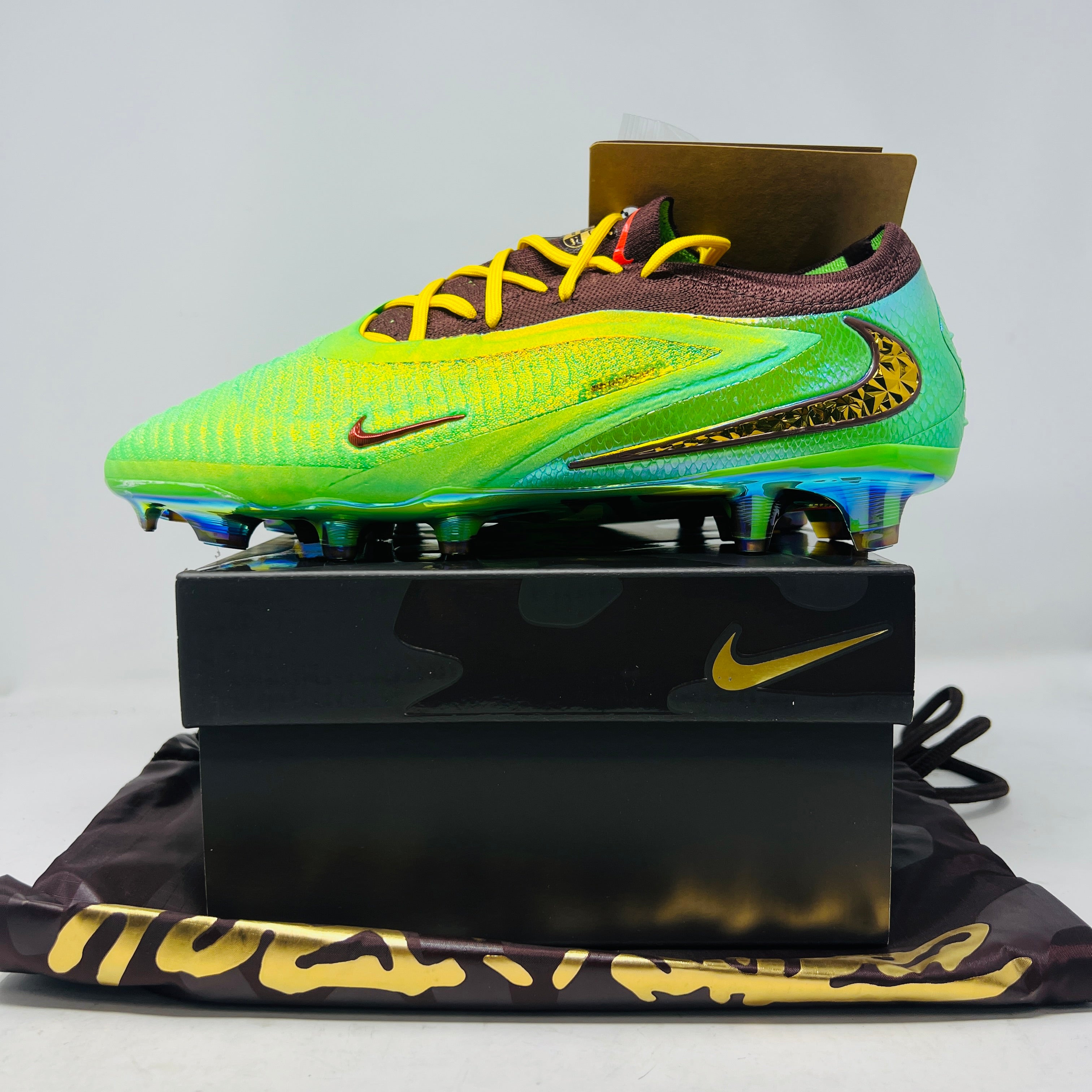 Nike Phantom 6 Low Elite FG SE Travis Scott – Holy Ground