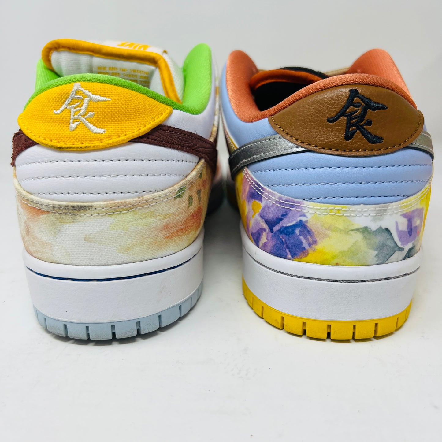 Nike SB Dunk Low Street Hawker (2021)