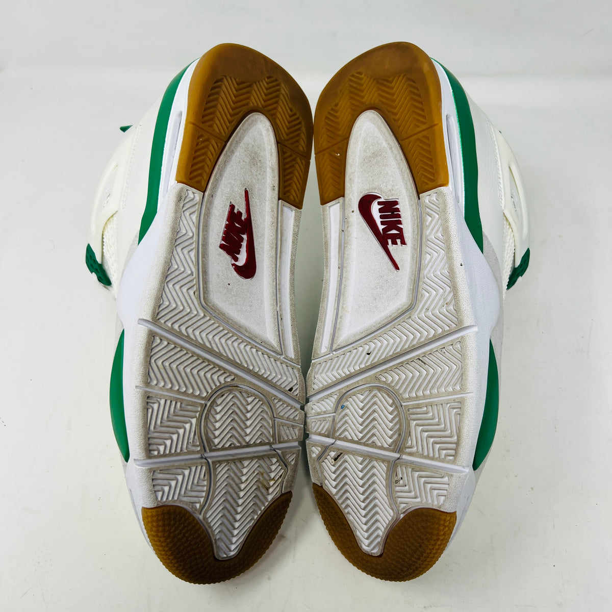 Jordan 4 Retro SB Pine Green