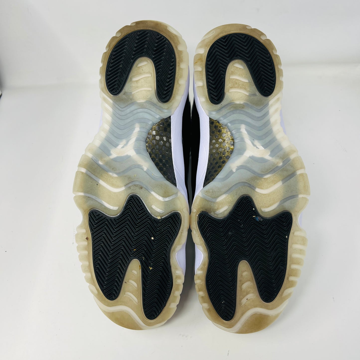 Jordan 11 Retro DMP Gratitude (2023)