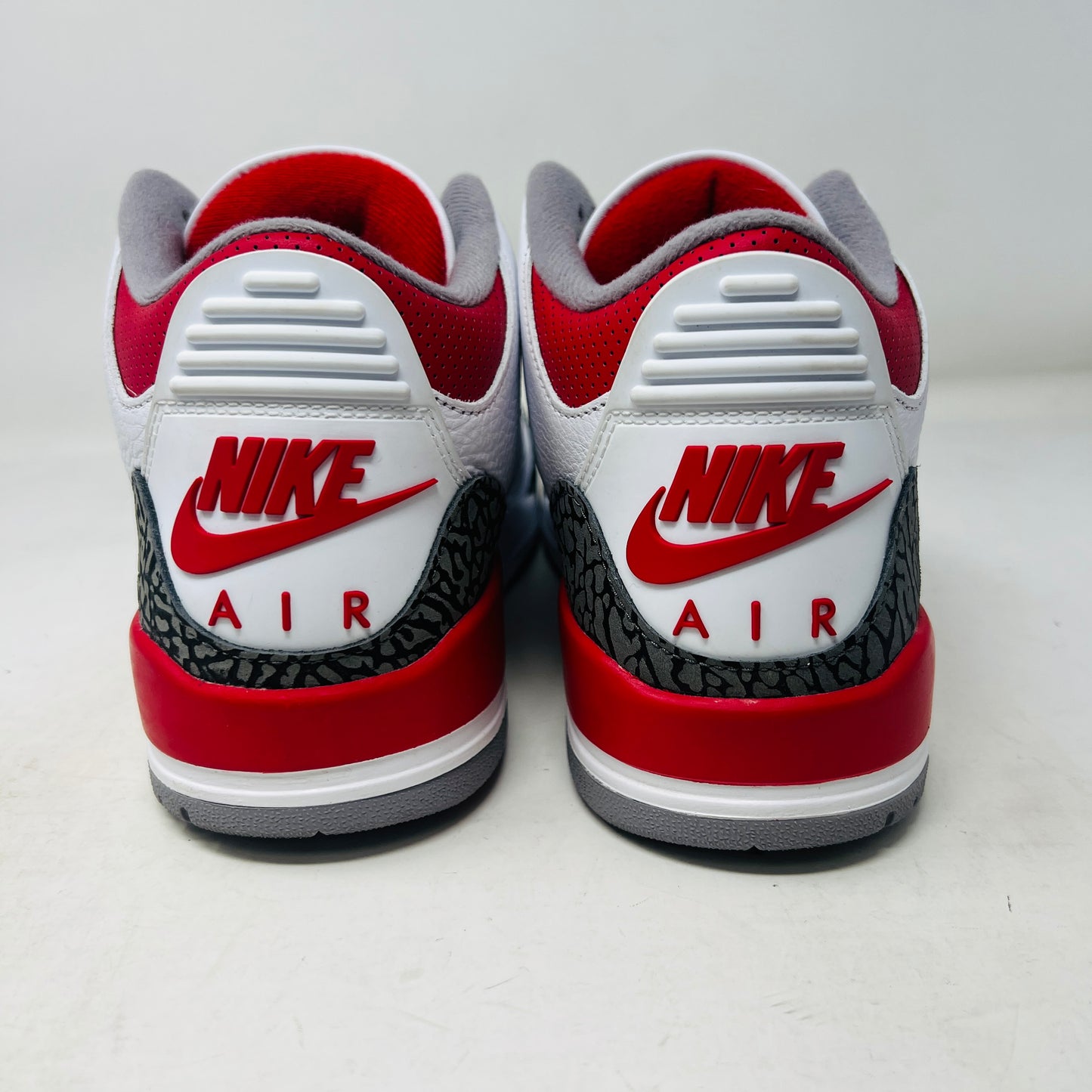 Jordan 3 Retro Fire Red (2022)