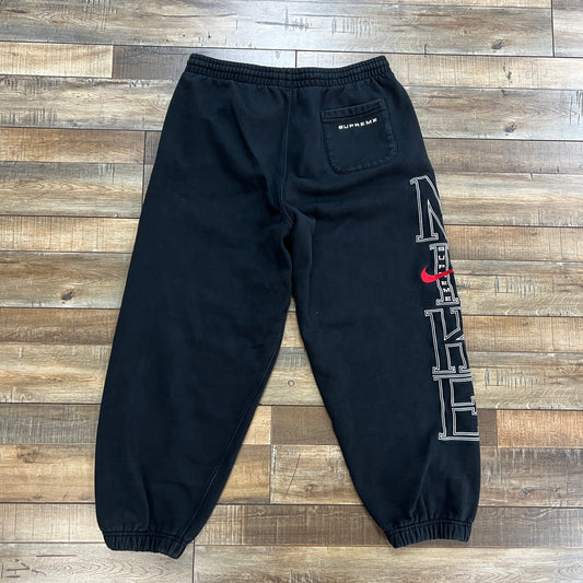 Supreme Nike Sweatpants Black