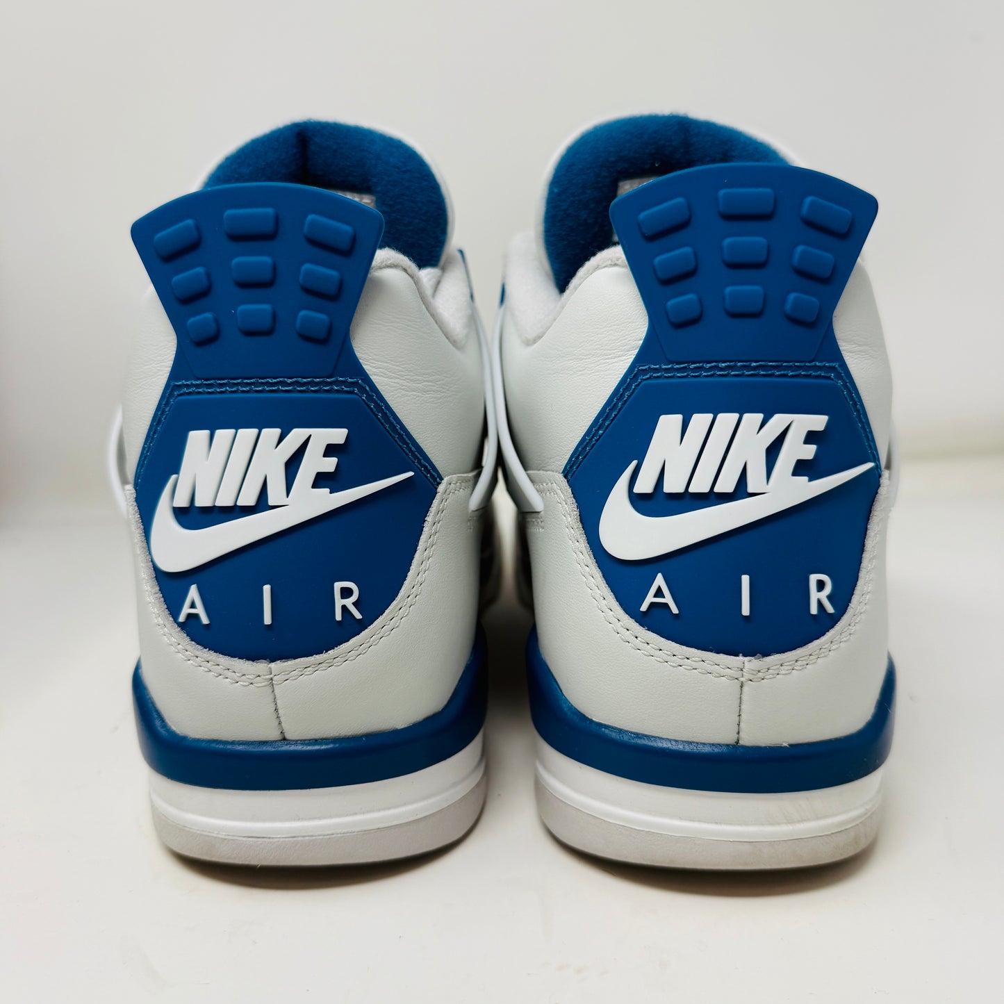 Jordan 4 Retro Military Blue (2024)