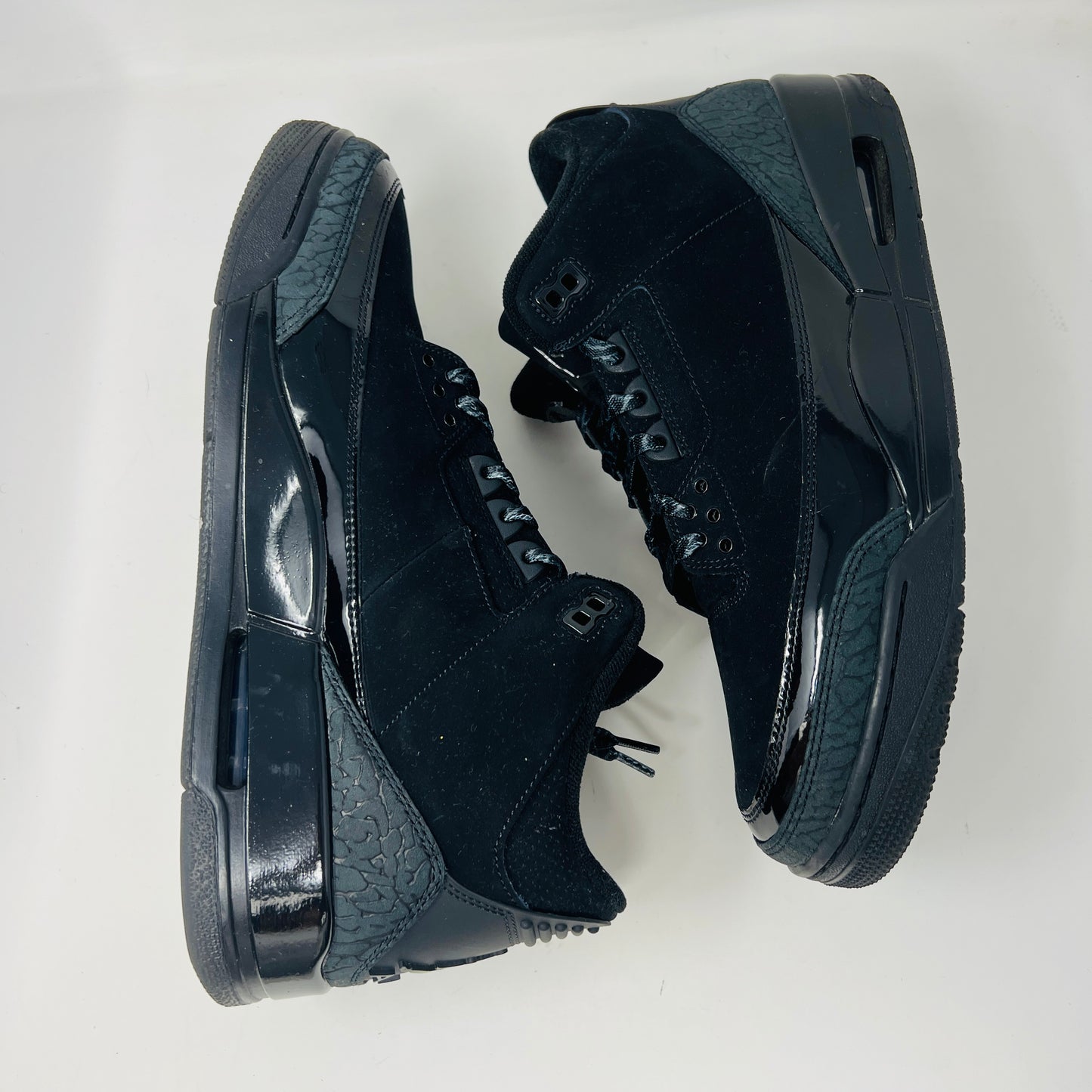 Jordan 3 Retro Black Cat (2025)