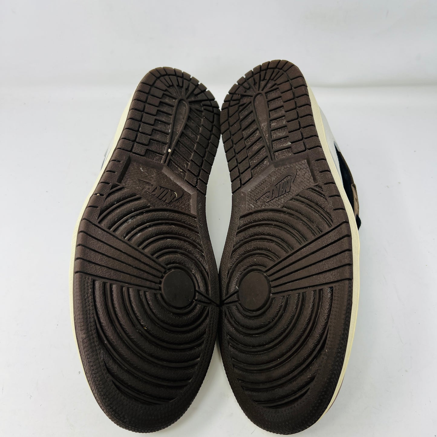 Jordan 1 Retro Low OG SP Travis Scott Mocha