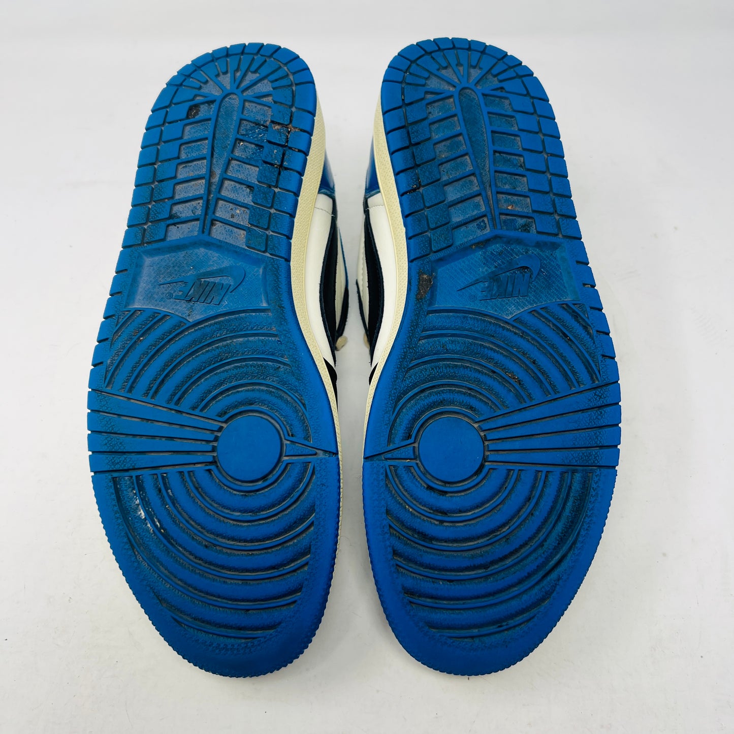 Jordan 1 Retro Low OG SP Fragment x Travis Scott