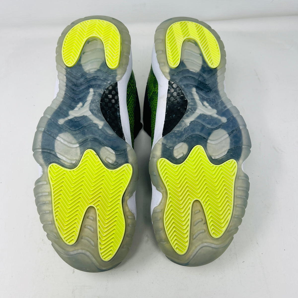 Jordan 11 Retro Low Green Snakeskin
