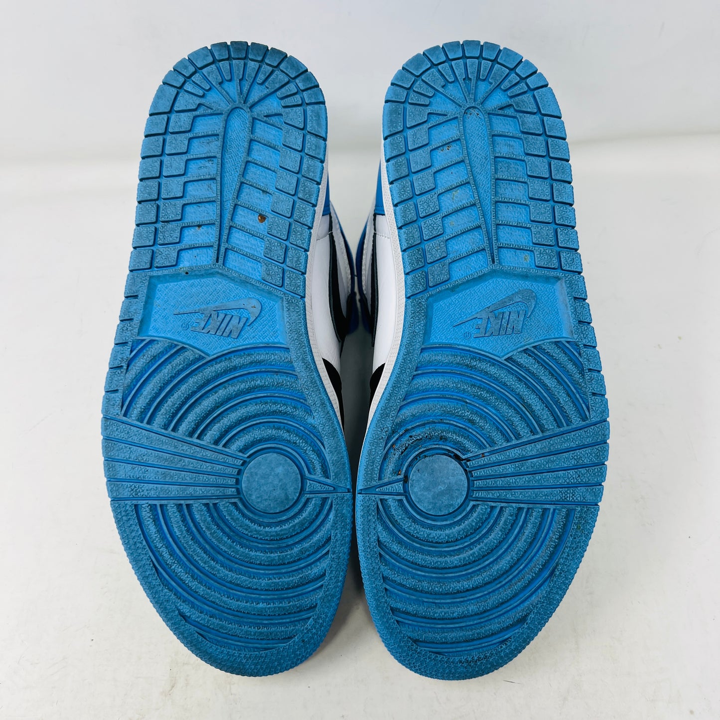 Jordan 1 Retro High OG UNC Toe