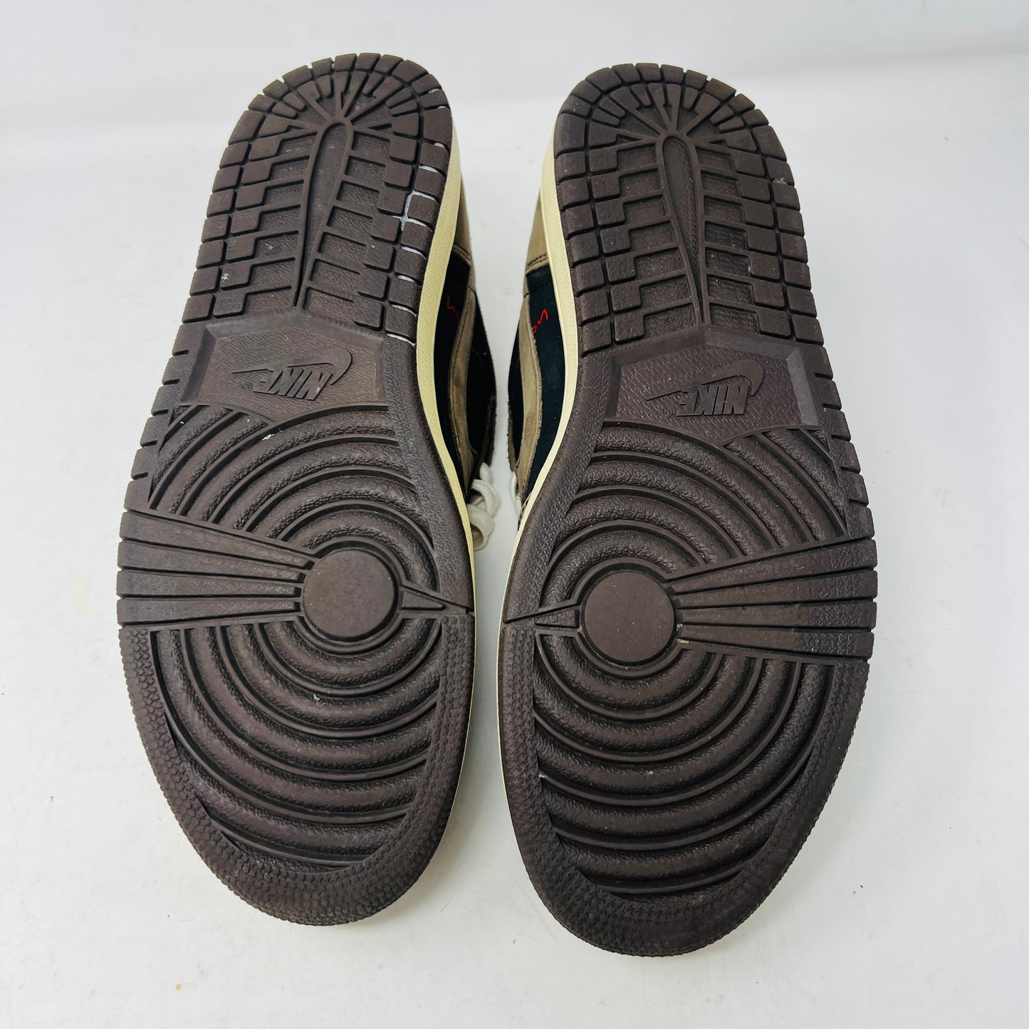 Jordan 1 Retro Low OG SP Travis Scott Mocha