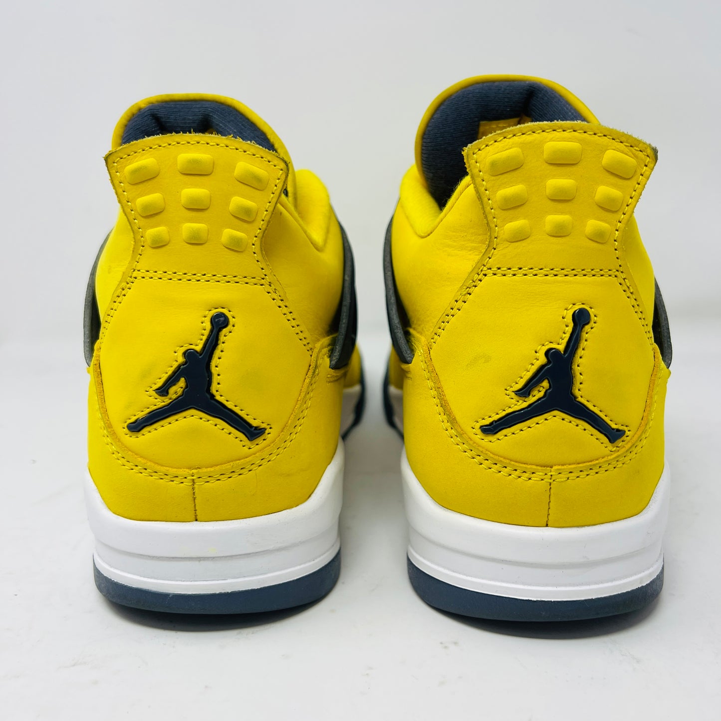 Jordan 4 Retro Lightning (2021)