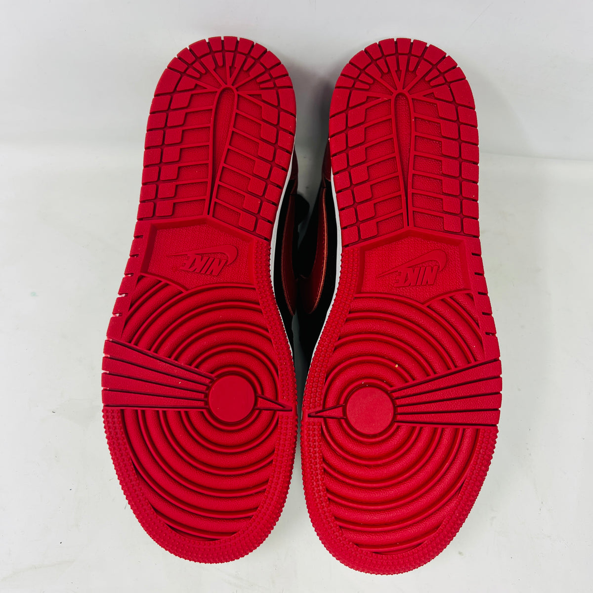 Jordan 1 Retro Low OG Banned (GS)