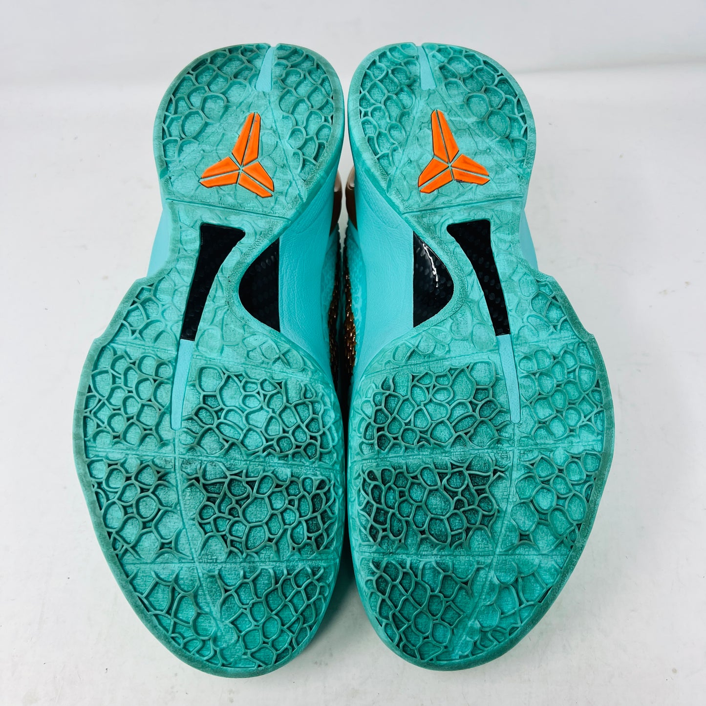 Nike Kobe 6 Protro Jalen Brunson Statue of Liberty