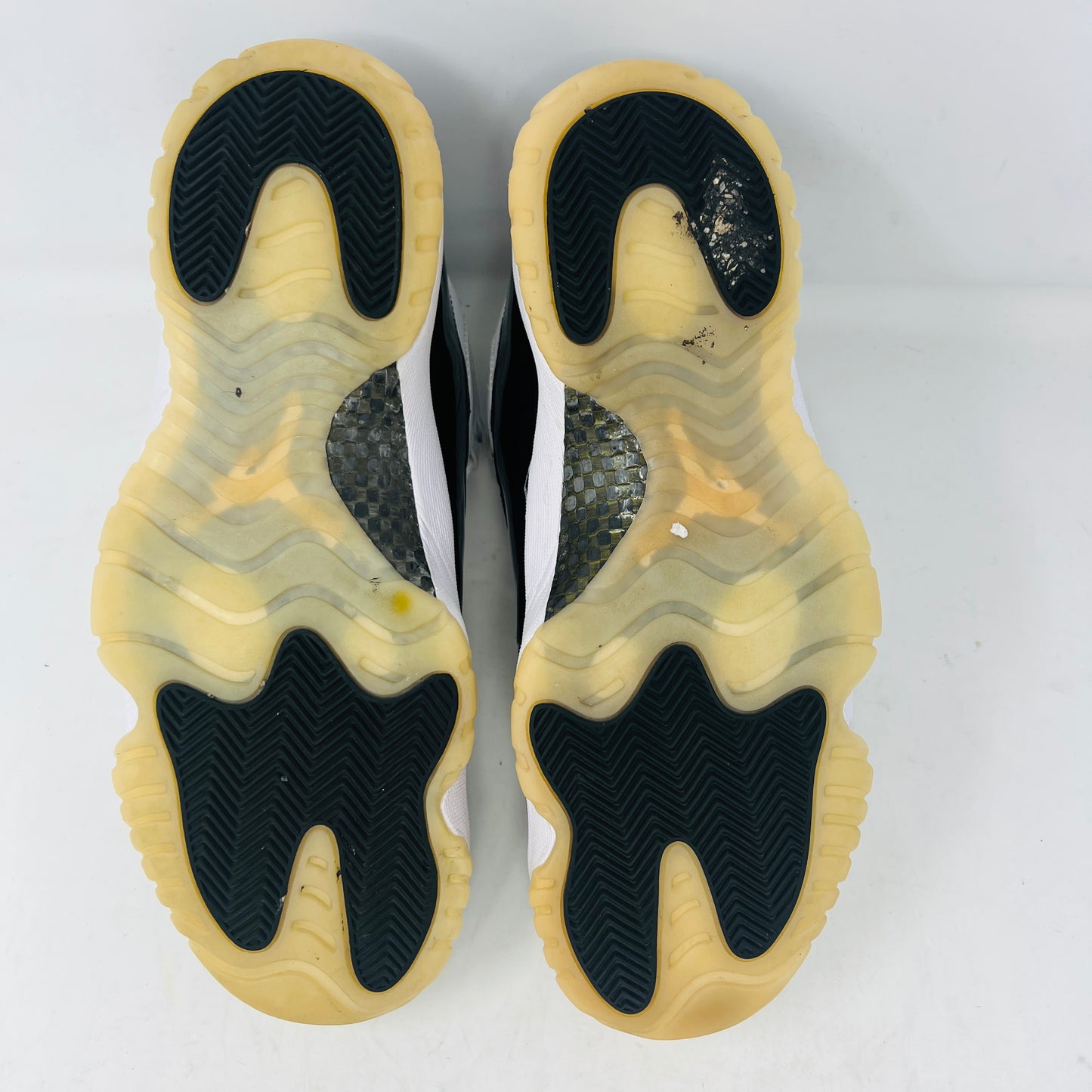 Jordan 11 Retro DMP Gratitude (2023)