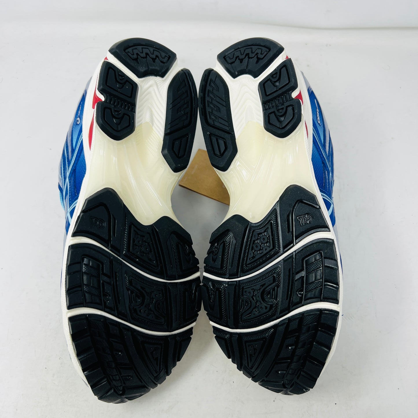ASICS Gel-Nimbus 10.1 Kith Marvel vs. Capcom Mega Man (Comic Not Included)