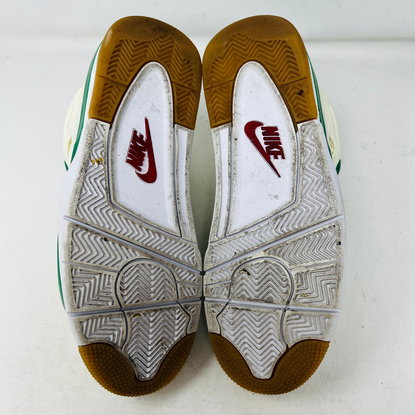 Jordan 4 Retro SB Pine Green