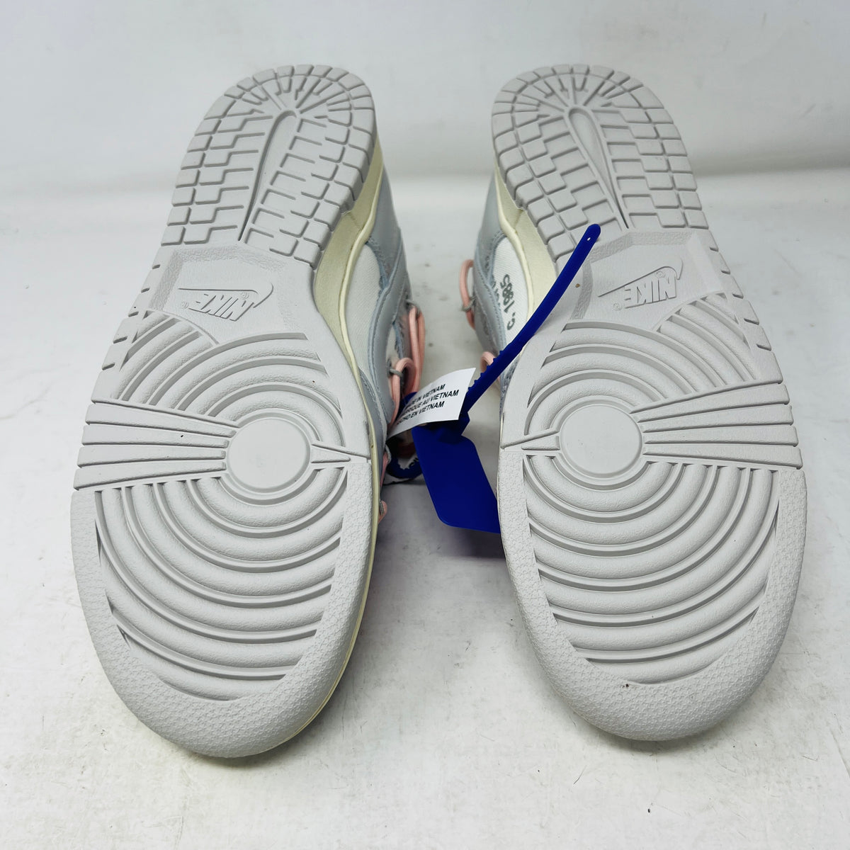Nike Dunk Low Off-White Lot 24