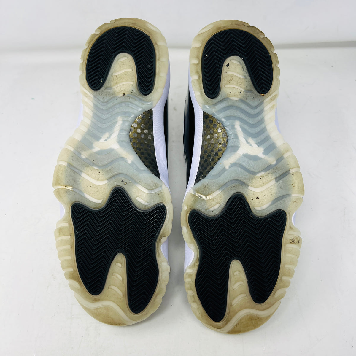 Jordan 11 Retro DMP Gratitude (2023)