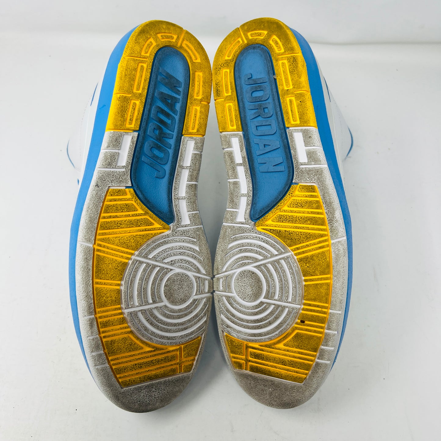 Jordan 2 Retro Melo (2018)