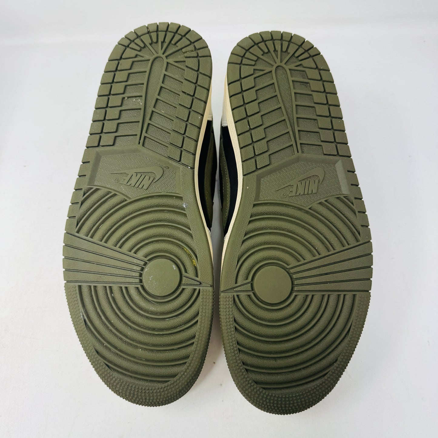 Jordan 1 Retro Low OG SP Travis Scott Olive (Women's)