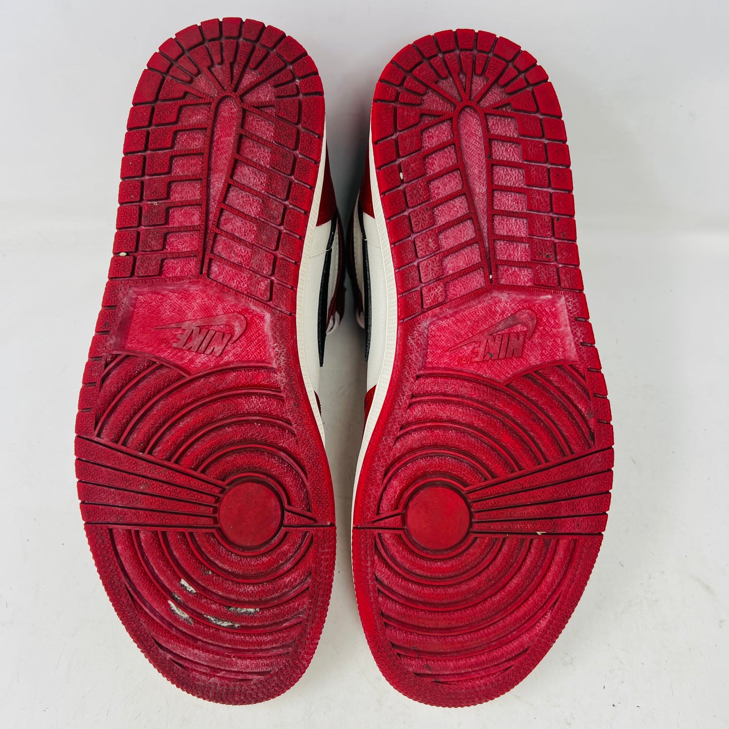 Jordan 1 Retro High OG Chicago Lost and Found