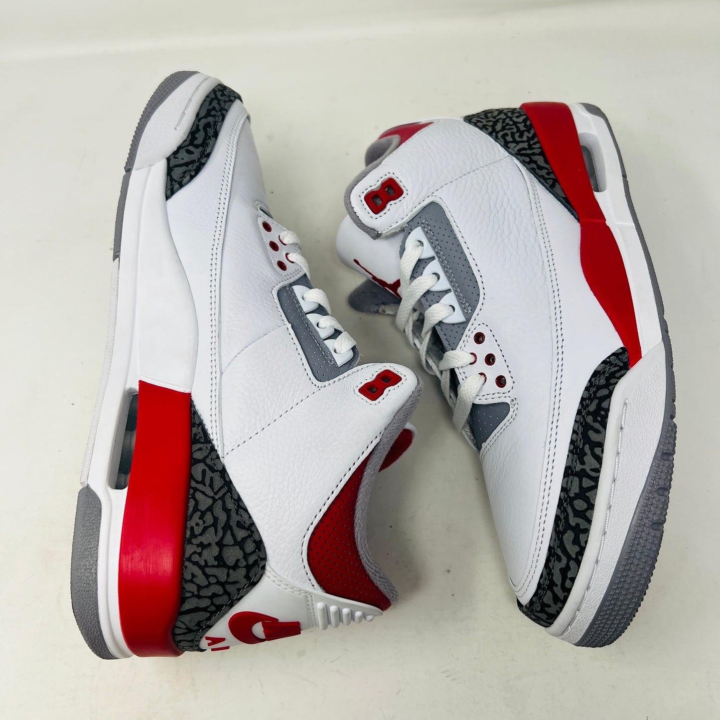 Jordan 3 Retro Fire Red (2022)