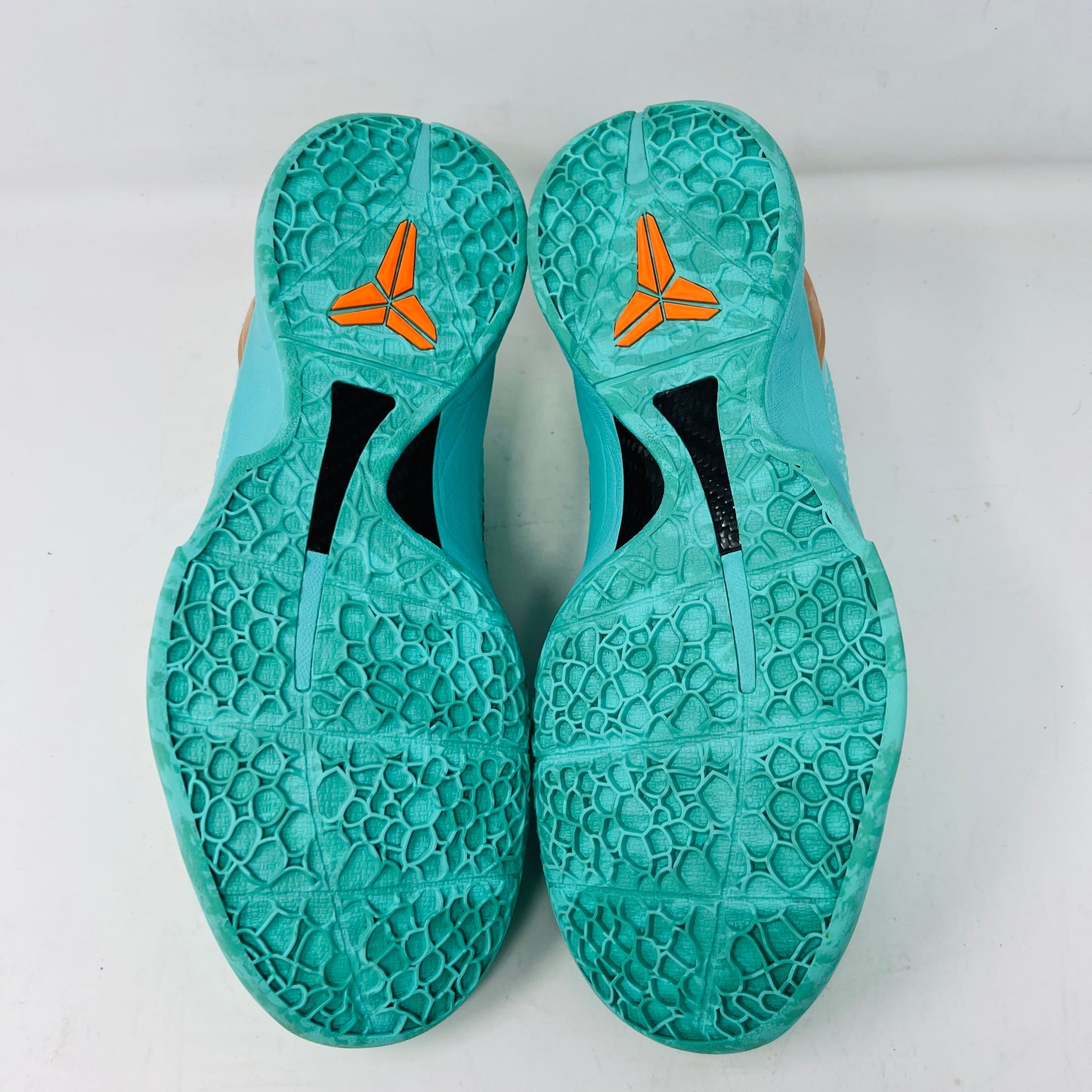 Nike Kobe 6 Protro Jalen Brunson Statue of Liberty