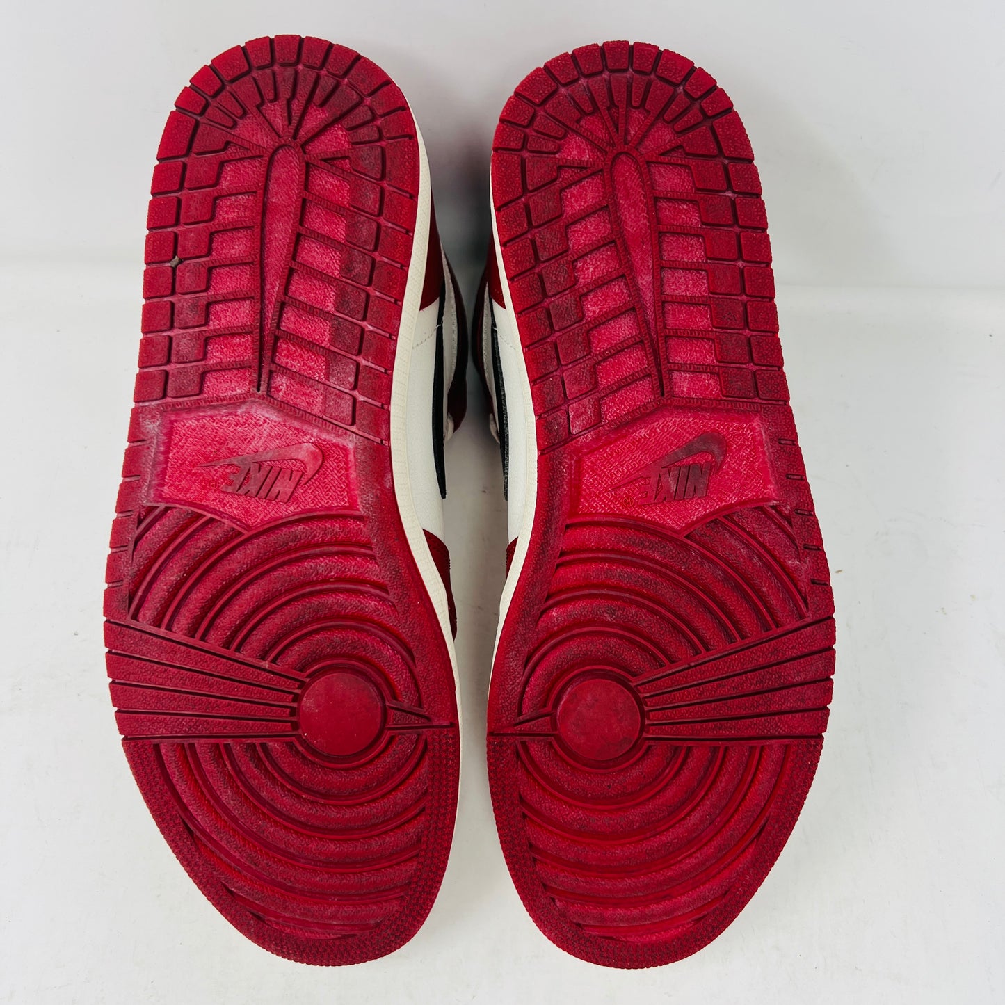 Jordan 1 Retro High OG Chicago Lost and Found