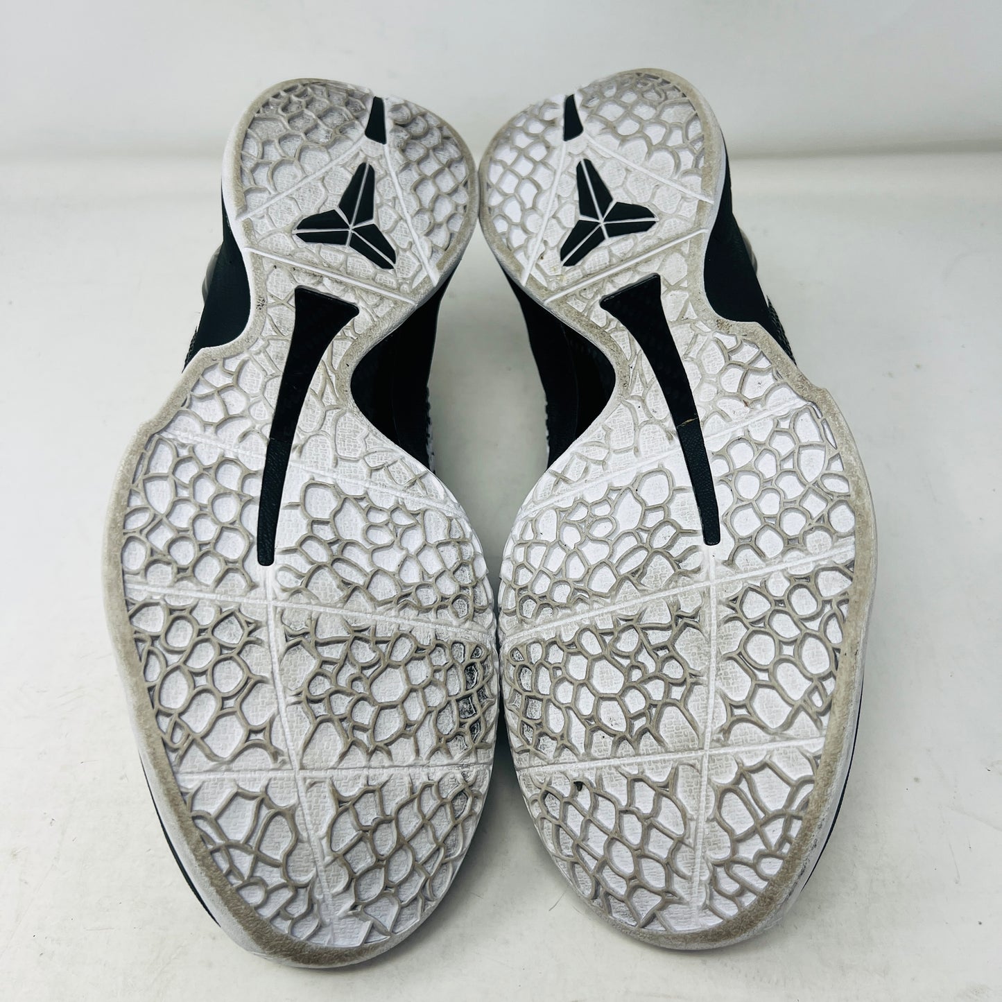 Nike Kobe 6 Protro Mambacita Sweet 16