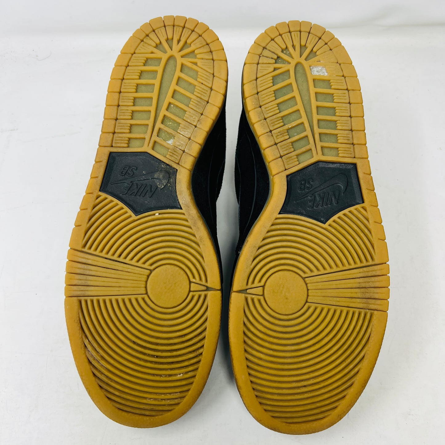 Nike SB Dunk Low IW Black Gum