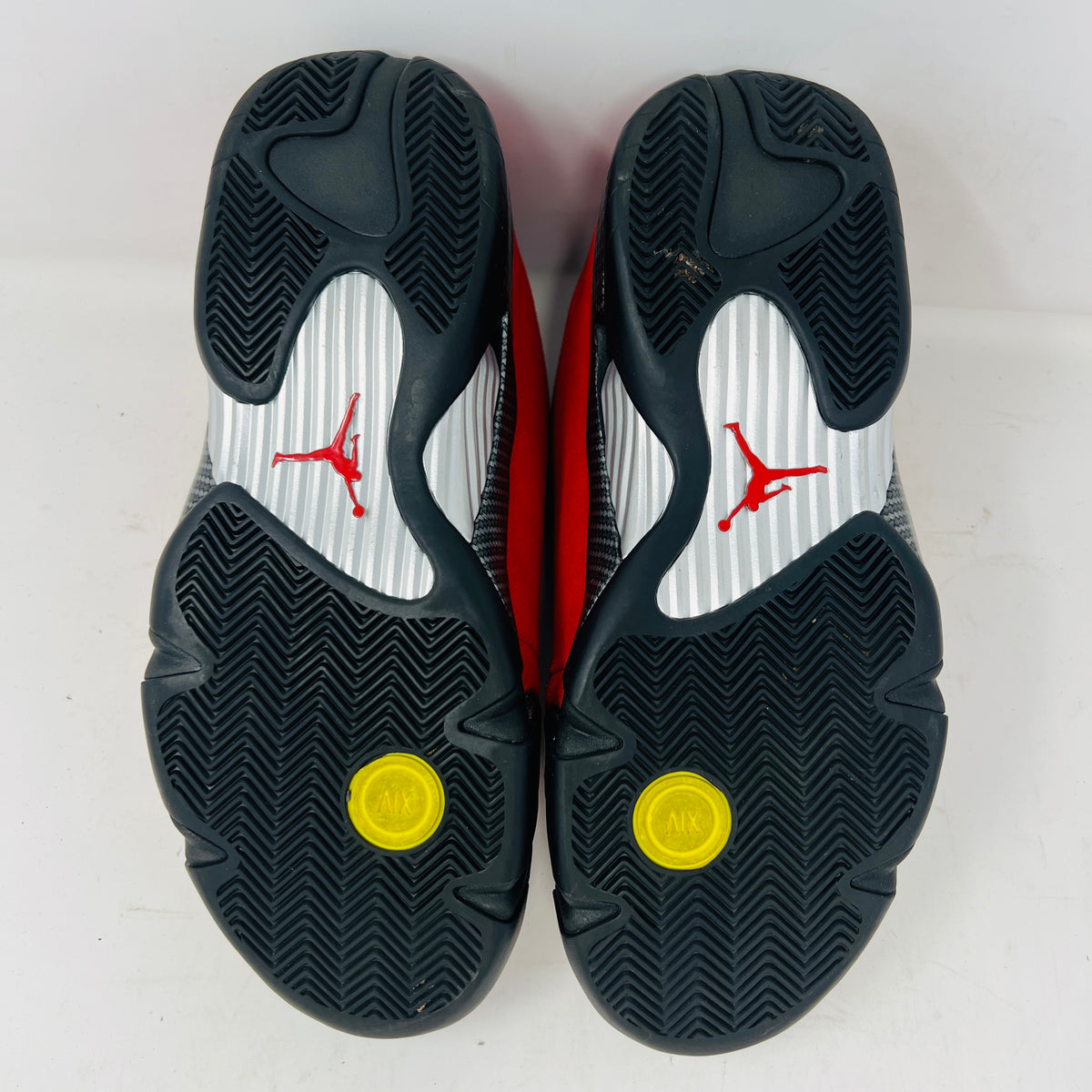 Jordan 14 Retro Ferrari (2025)