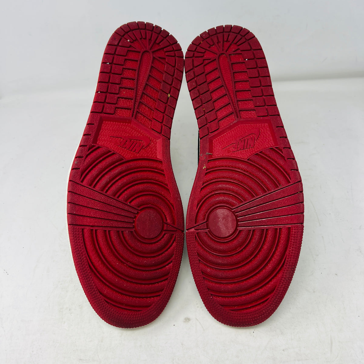 Jordan 1 Retro High Not for Resale Varsity Red