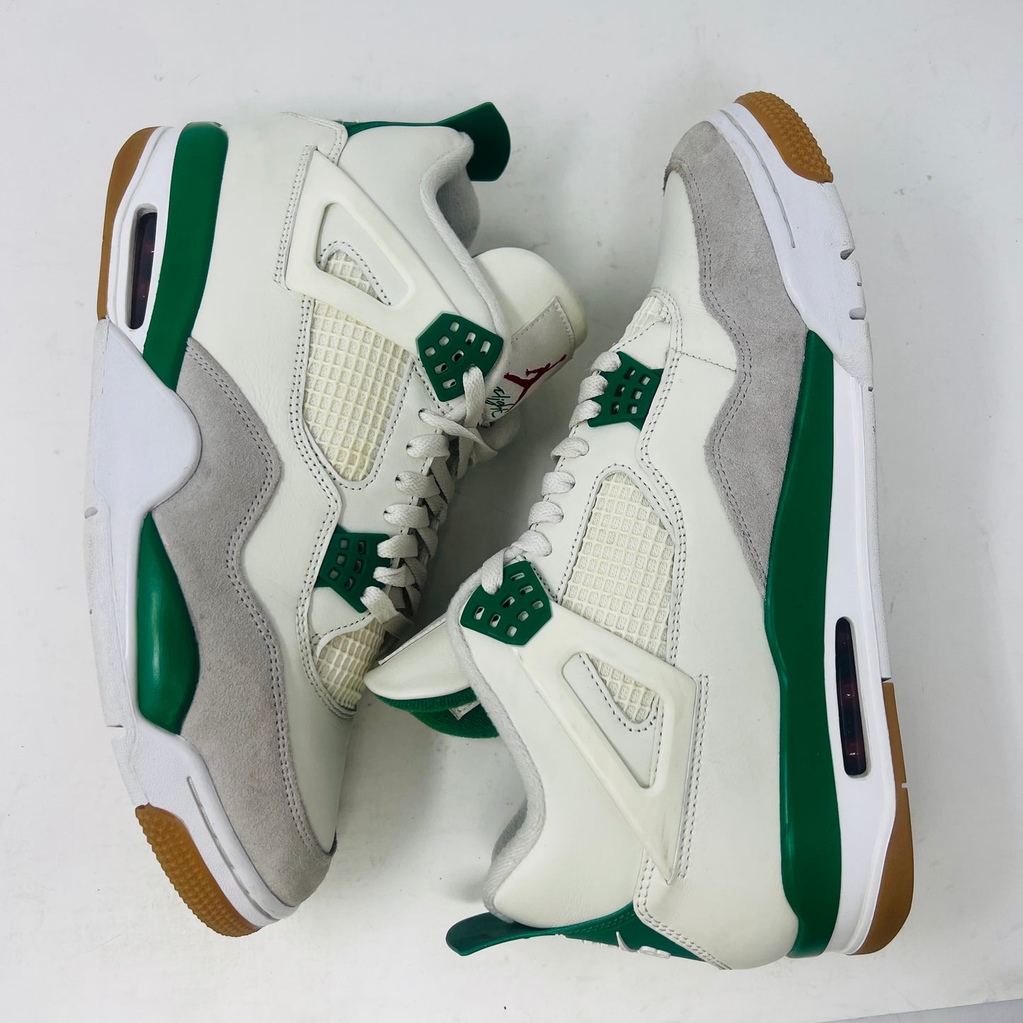 Jordan 4 Retro SB Pine Green