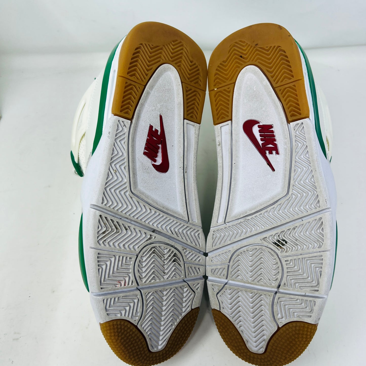Jordan 4 Retro SB Pine Green