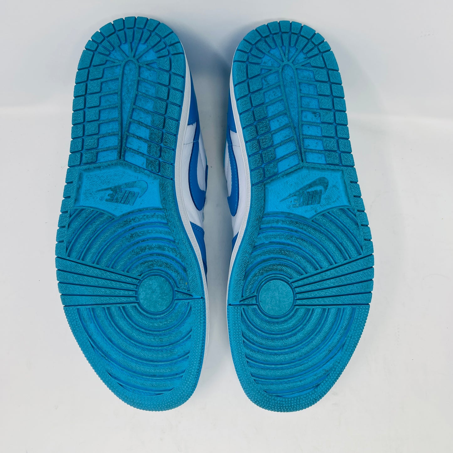 Jordan 1 Low SB UNC