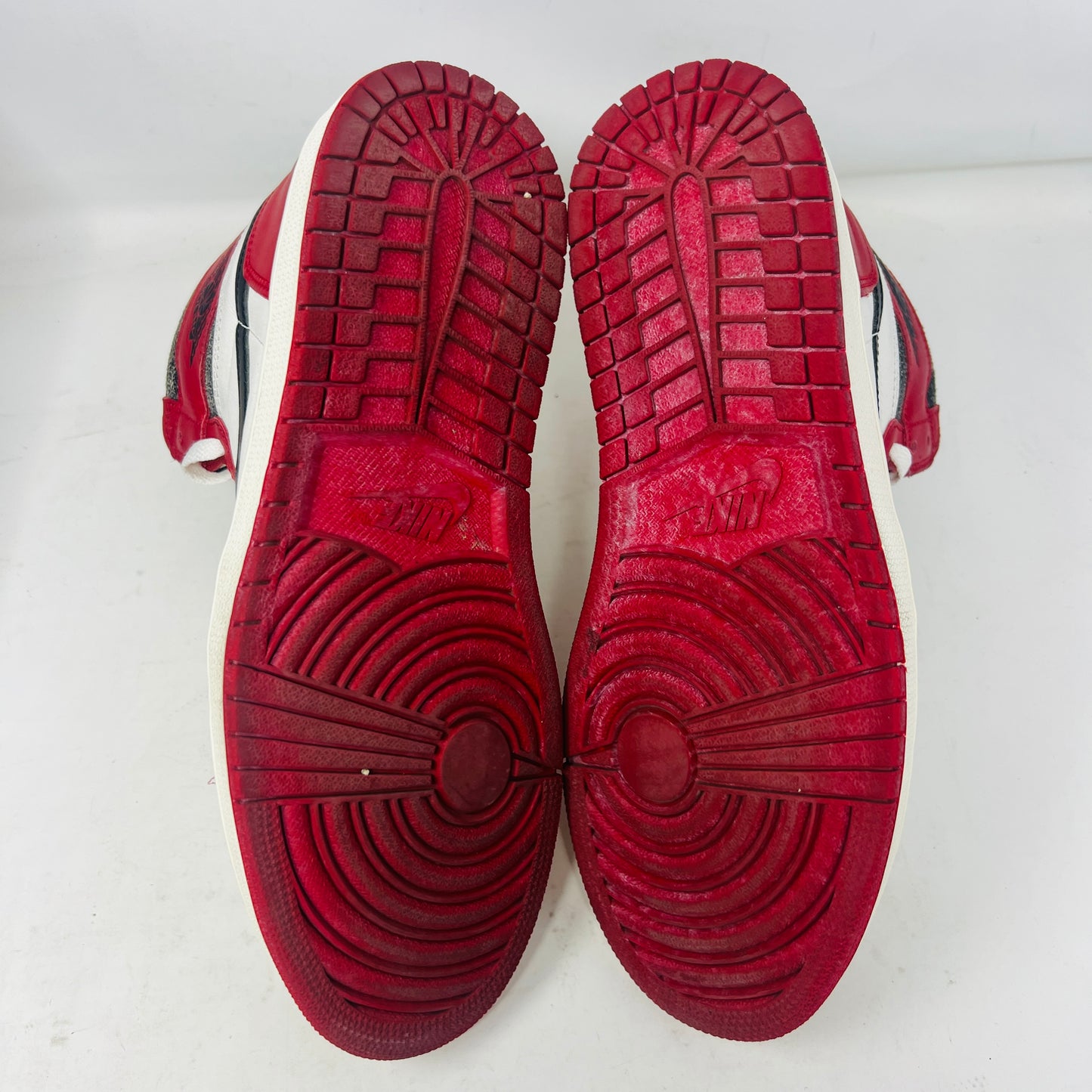Jordan 1 Retro High OG Chicago Lost and Found