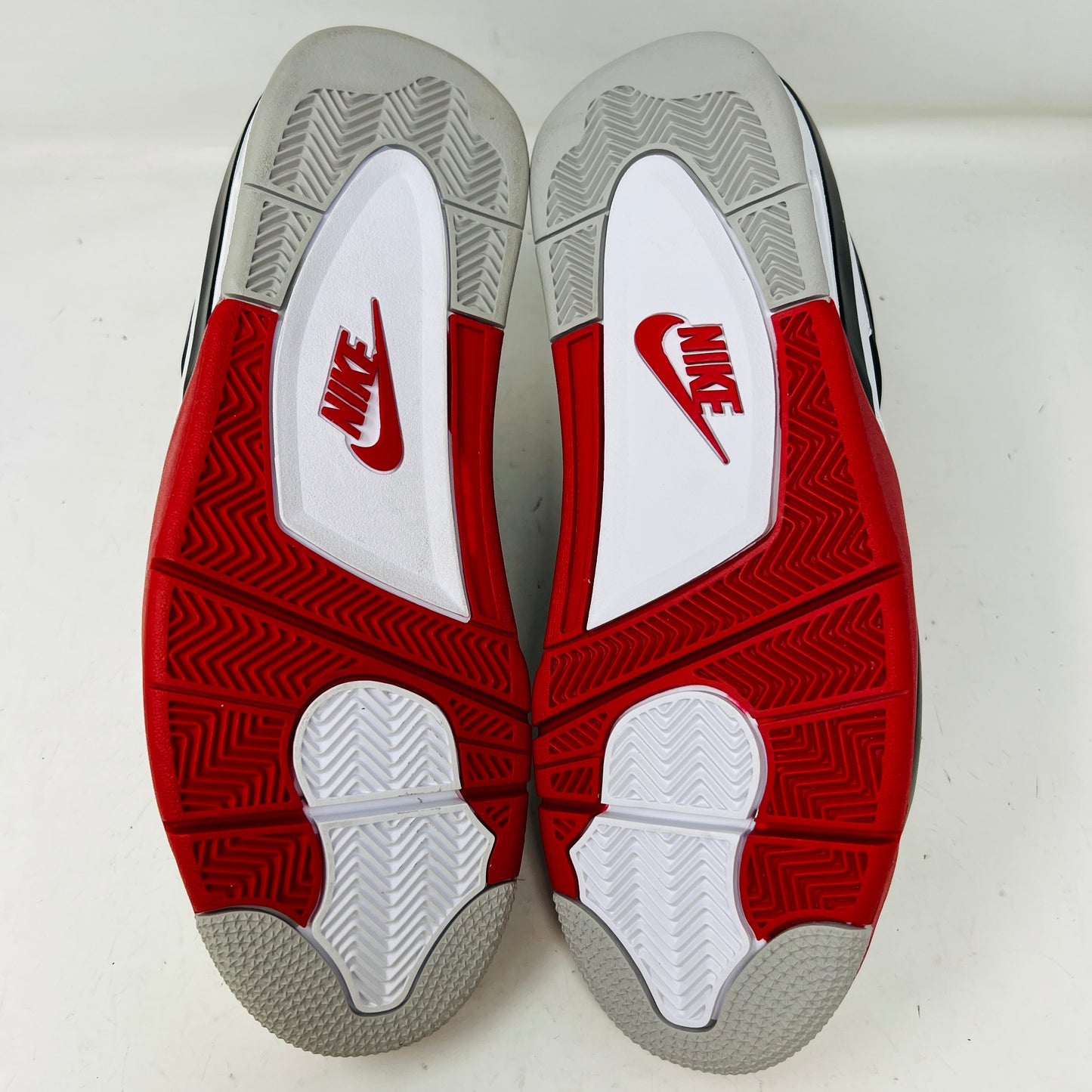Jordan 4 Retro Fire Red (2020)