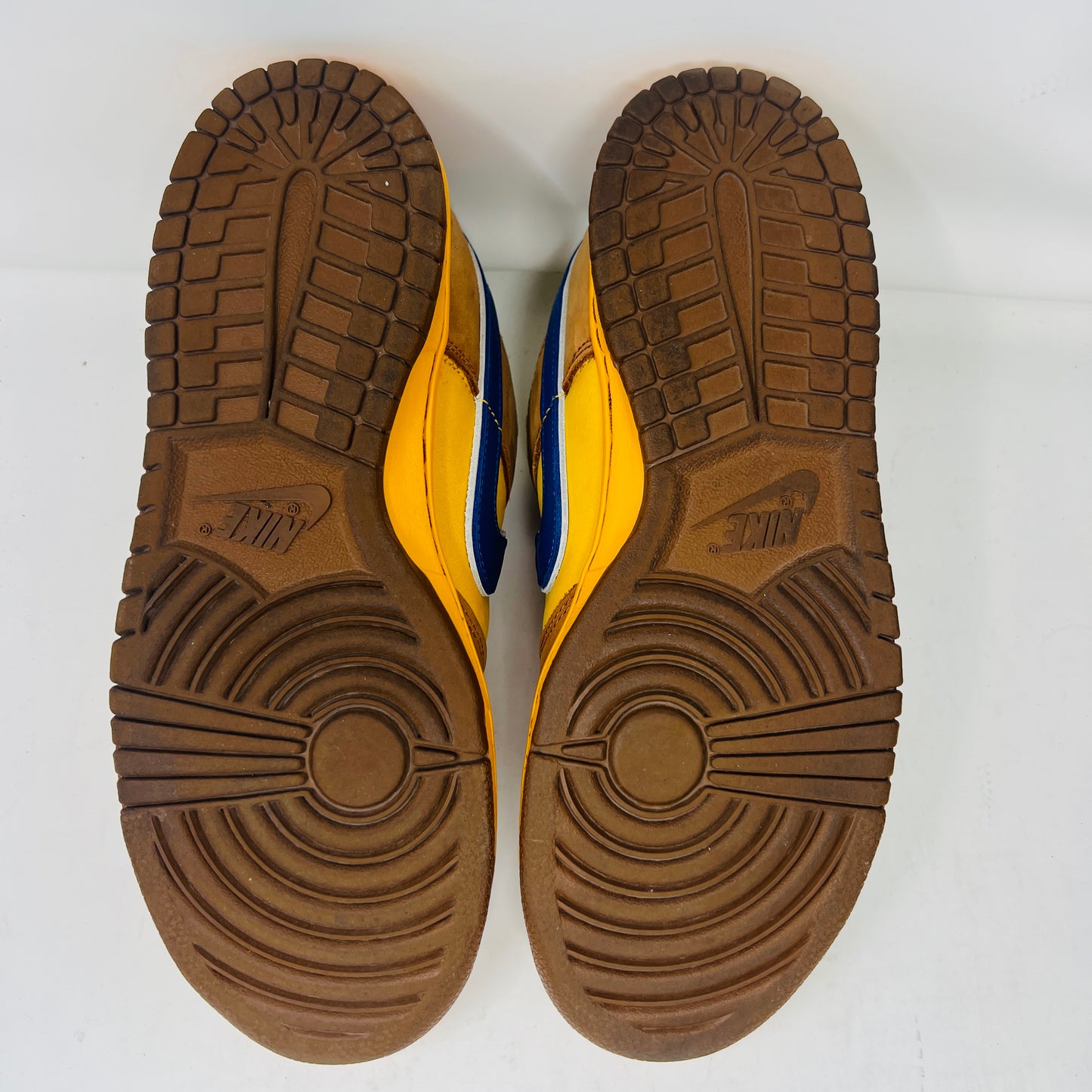 Nike SB Dunk Low Newcastle Brown Ale