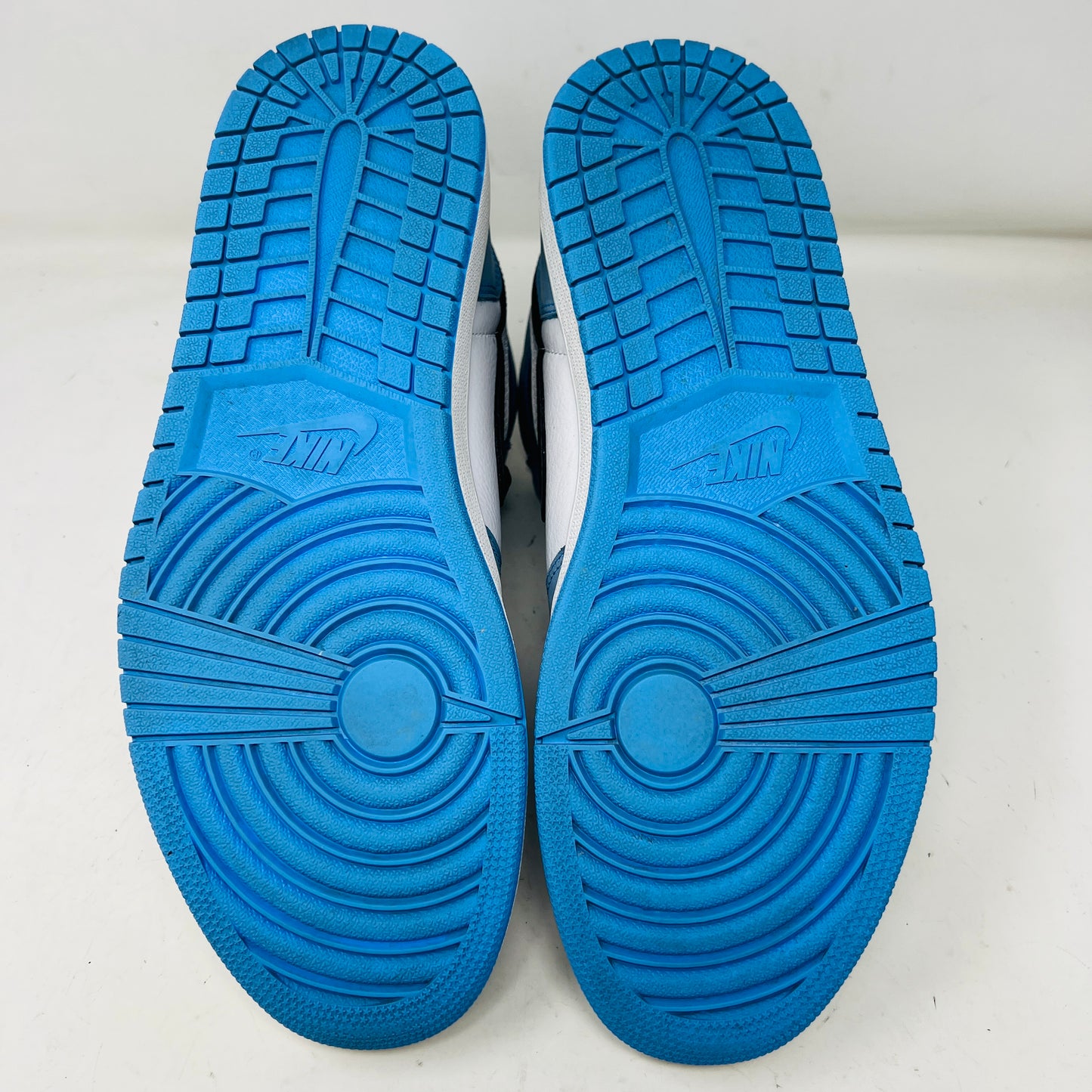 Jordan 1 Retro High OG University Blue