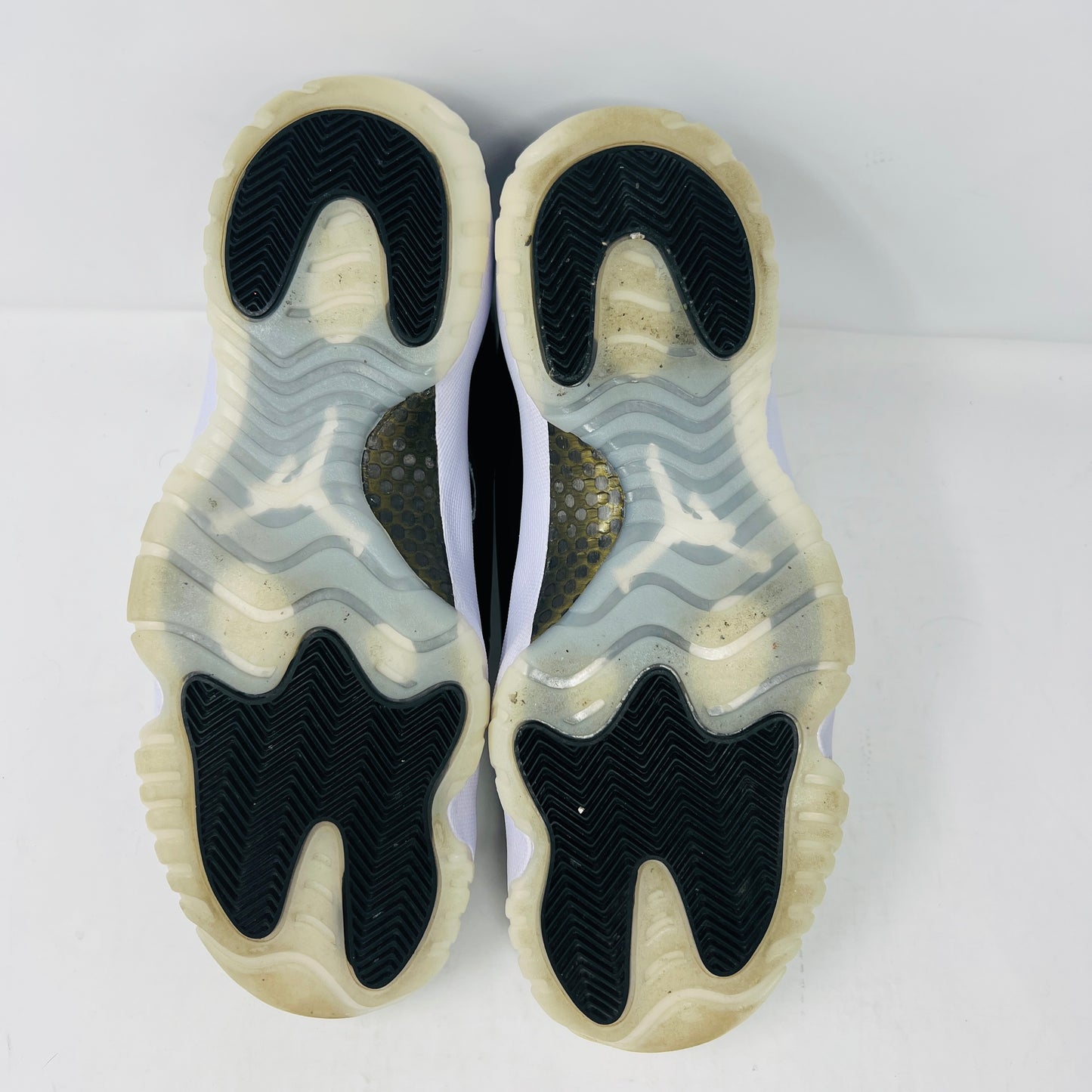 Jordan 11 Retro DMP Gratitude (2023)