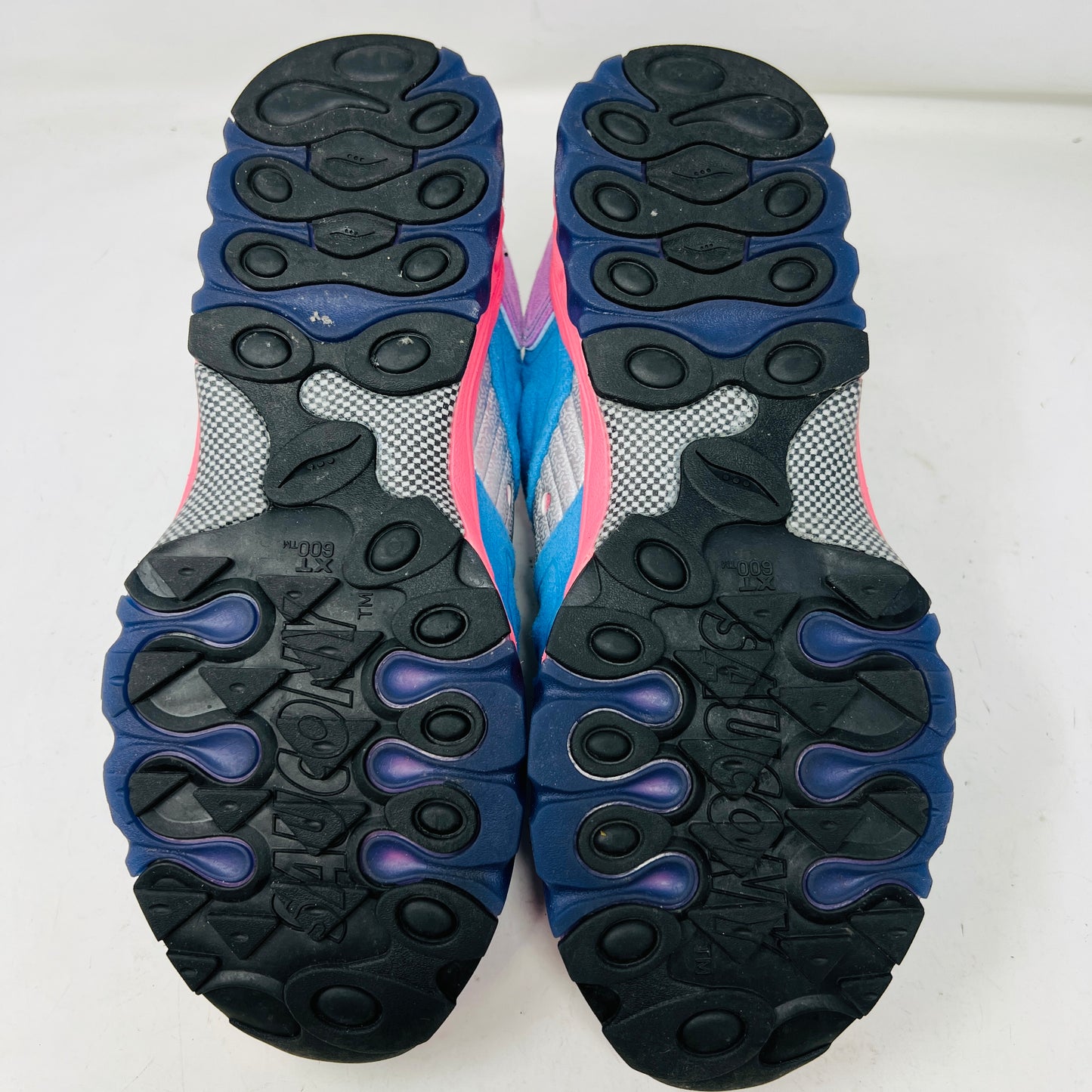Saucony Matrix Jae Tips No Shoes In The House Blue Pink