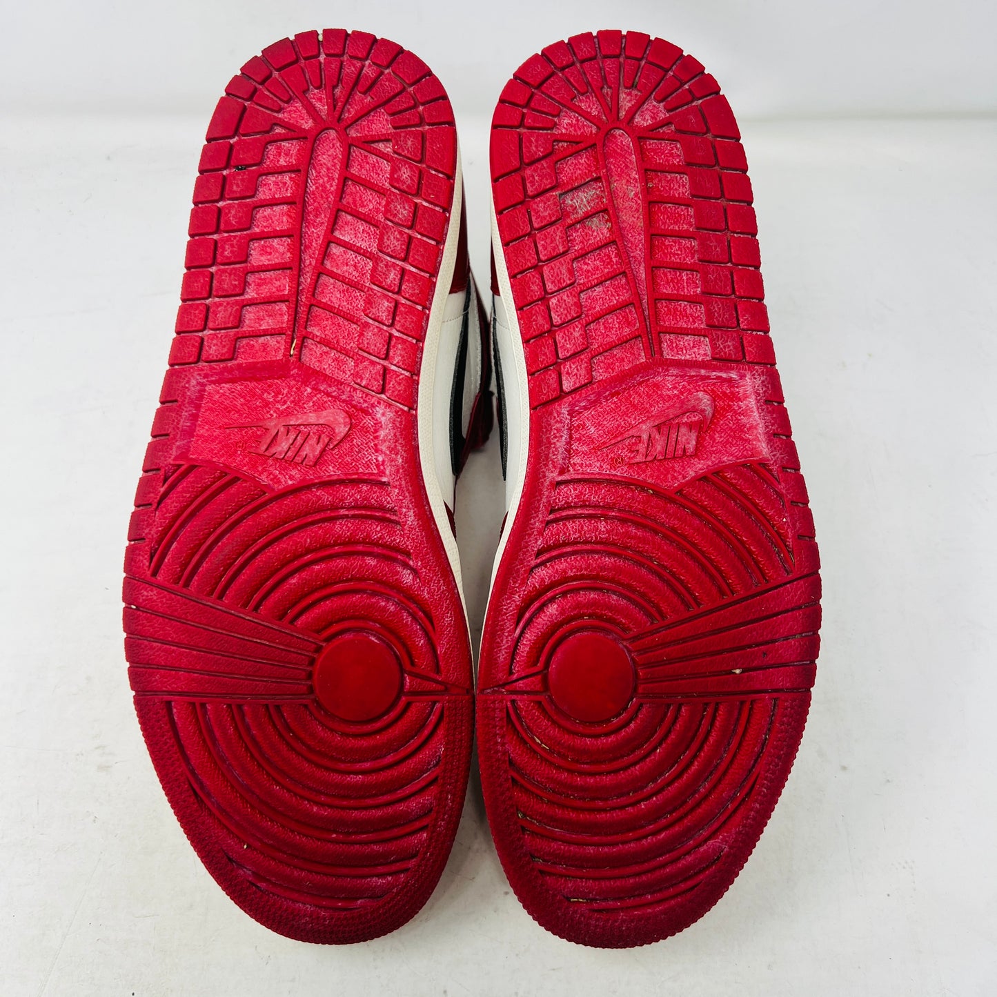 Jordan 1 Retro High OG Chicago Lost and Found