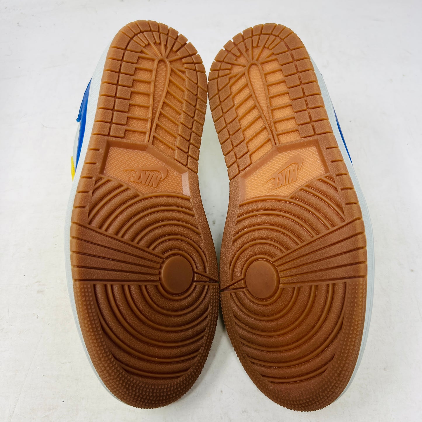 Jordan 1 Retro Low OG SP Travis Scott Canary (Women's)