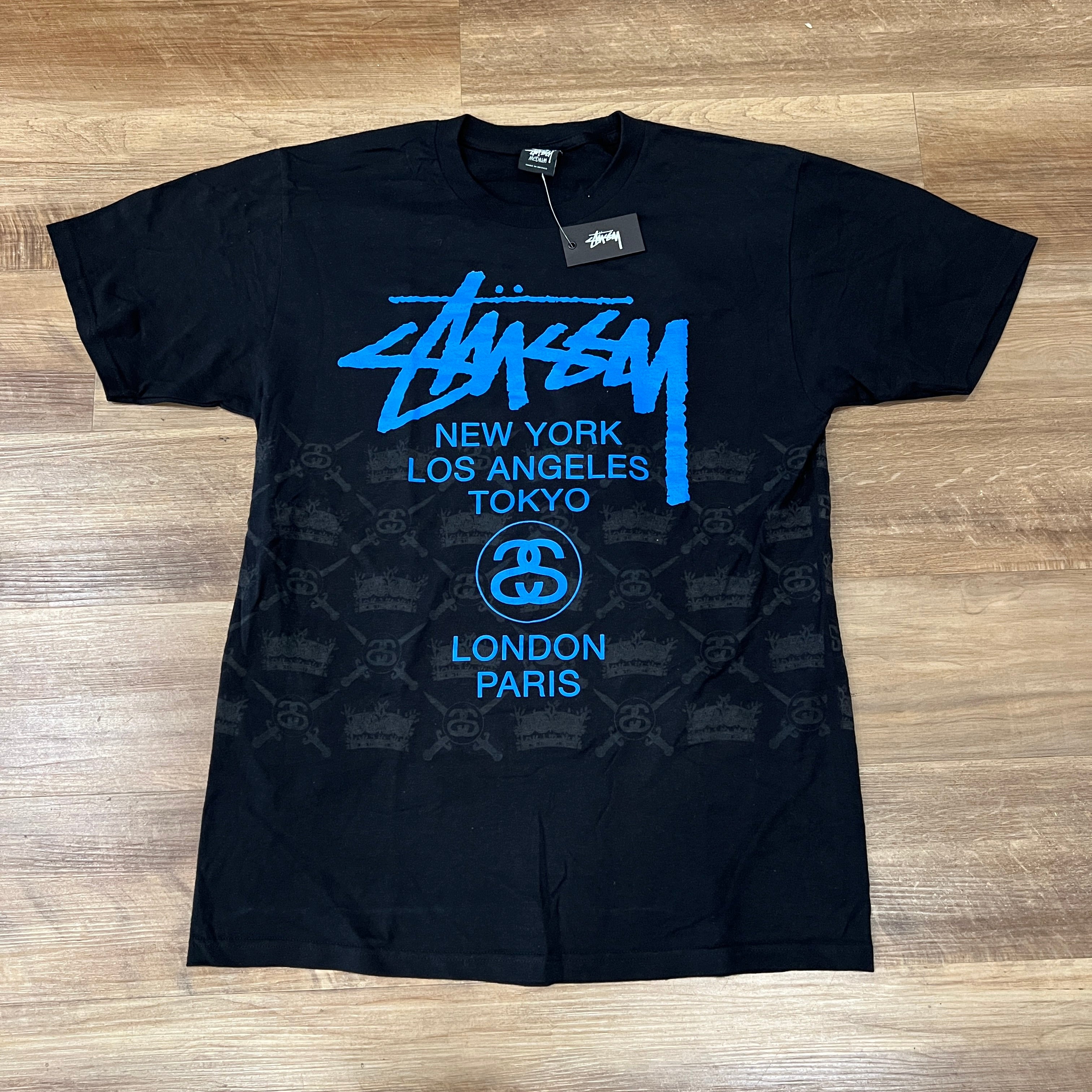 Stüssy World Tour Tee Iconic City Graphics – Holy Ground