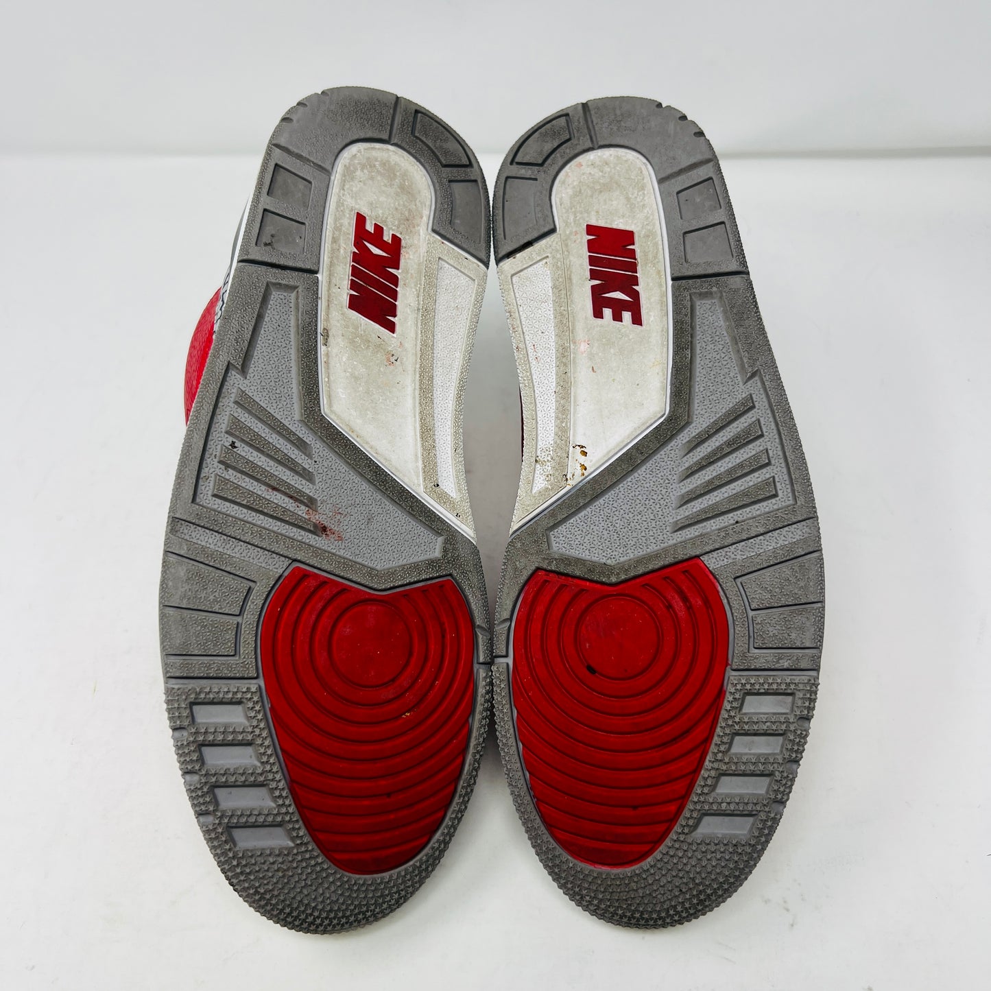 Jordan 3 Retro SE Unite