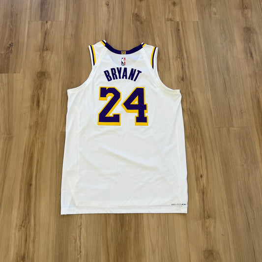 Nike Los Angeles Lakers Dri-FIT ADV Authentic Jersey White
