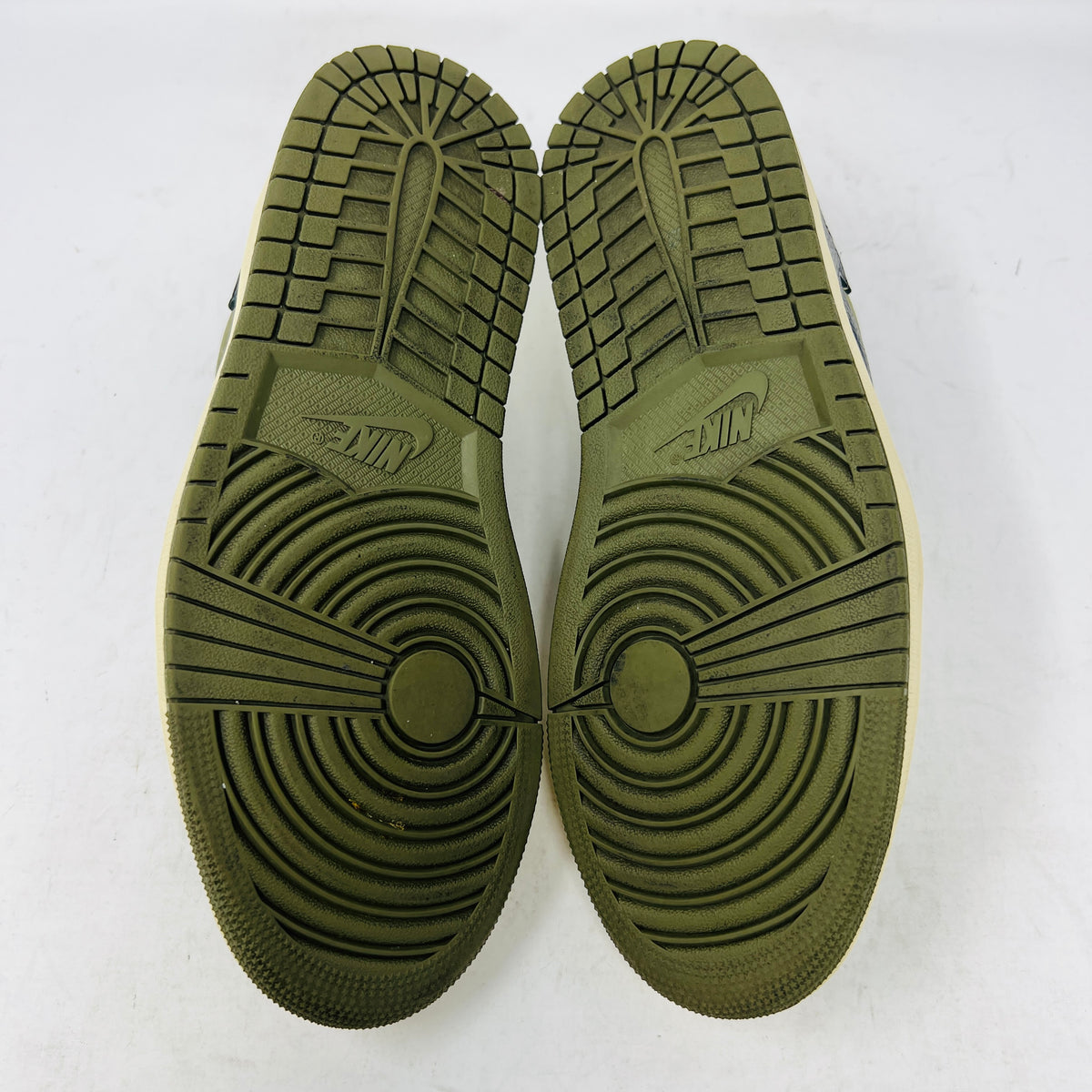 Jordan 1 Retro Low OG SP Travis Scott Medium Olive
