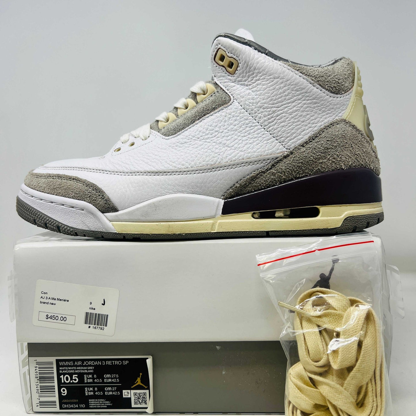 Jordan 3 Retro SP A Ma Maniére Women's sneakers with extra laces and hangtag, size 10.5W/9M, 2021 model, good box condition.