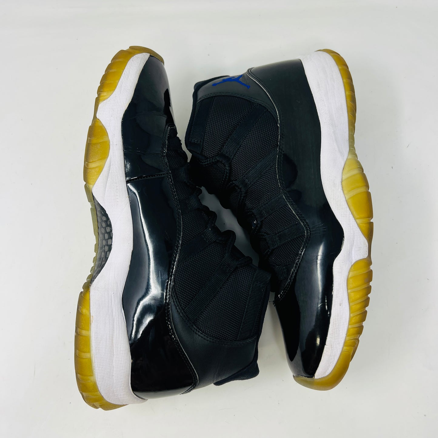 Jordan 11 Retro Space Jam (2016)