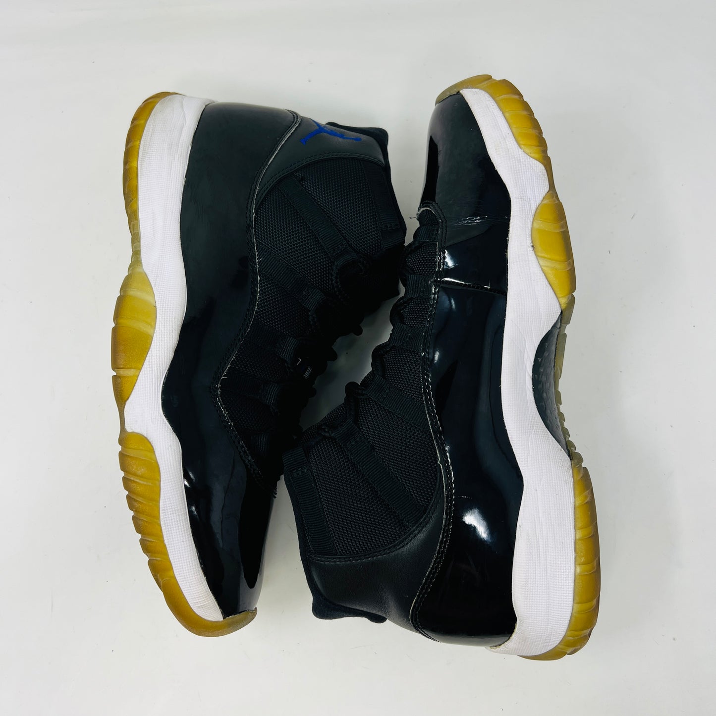 Jordan 11 Retro Space Jam (2016)